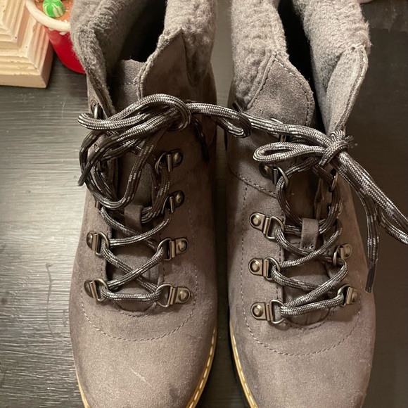 Sonoma Gray Suede Boots with Plush Lining - Picture 2 of 7